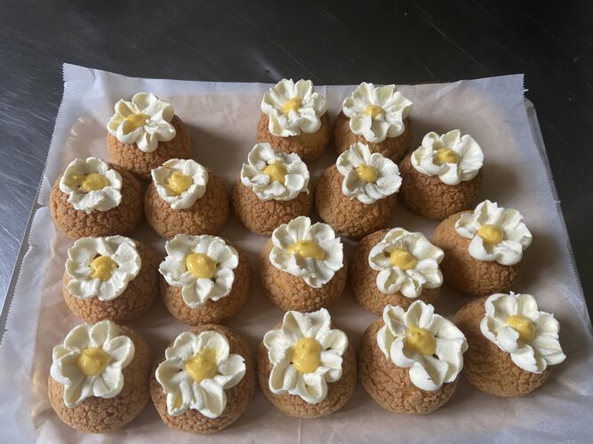 Flower choux