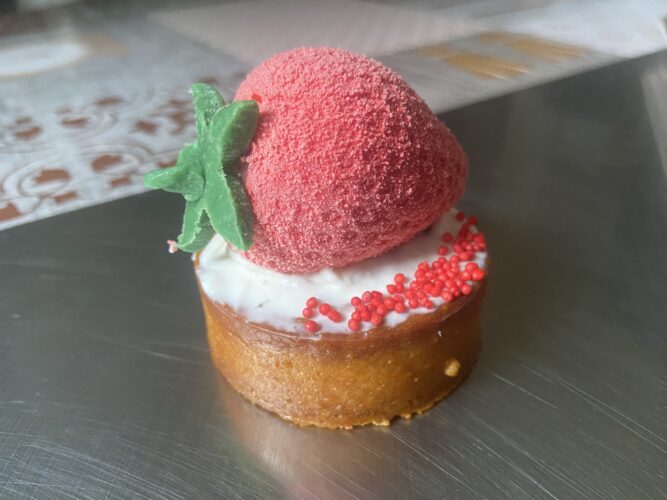 strawberry cheesecake mignon tart