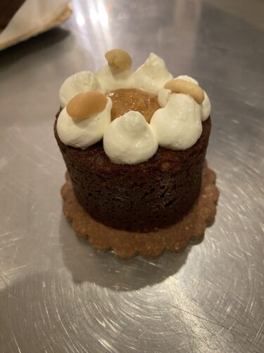 CHOCO PEANUT MINI CAKE