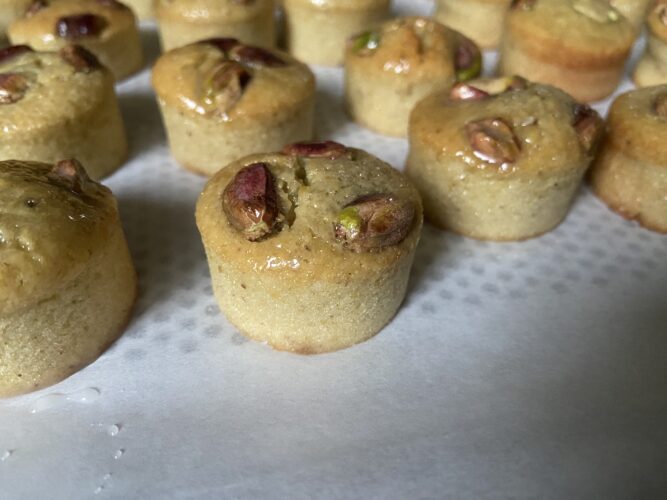 FINANCIER PISTACCHIO CIOCCOLATO BIANCO