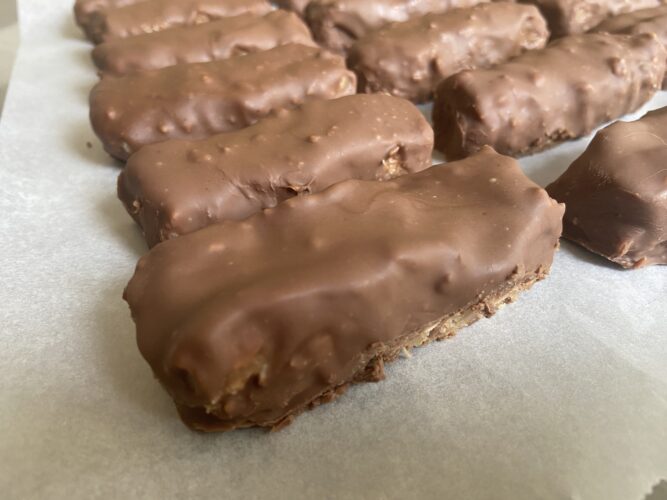 snicker bars lato