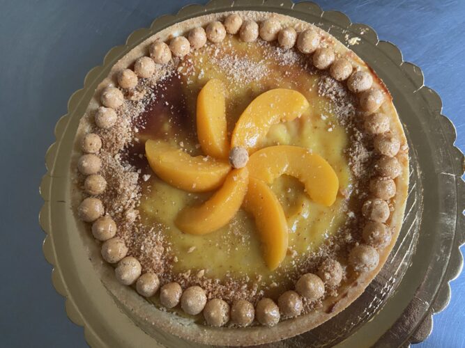 flan pesche amaretti decoro