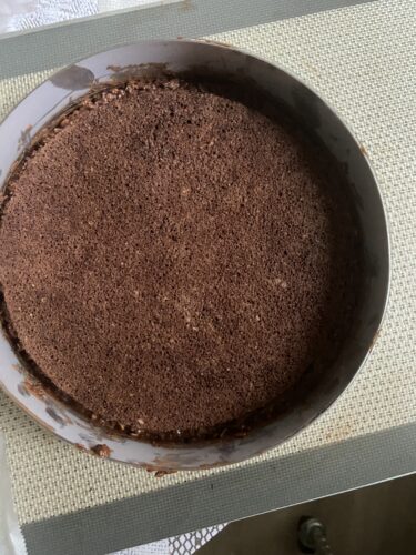 choco crunchy mousse cake 7