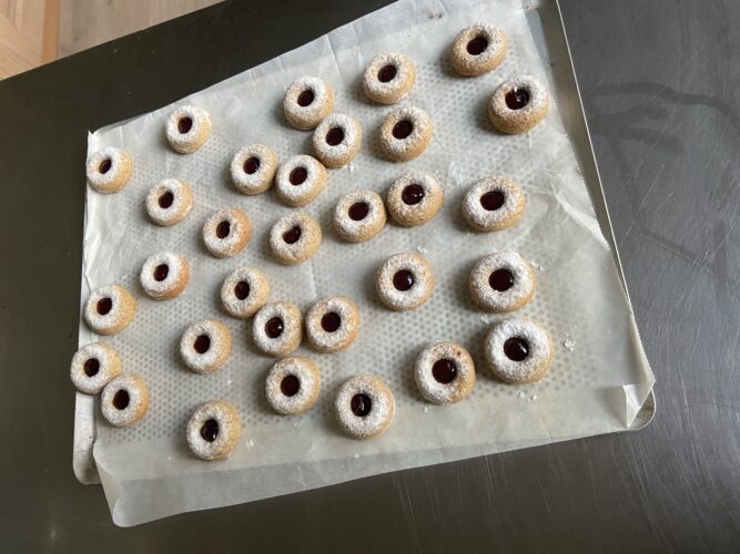 ciambelline al farro e frutti di bosco 7