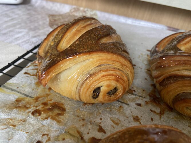 pain au chocolate bicolor