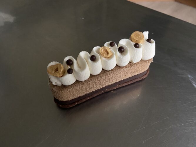 ECLAIR NOCCIOLA CIOCCOLATO – monoporzione moderna