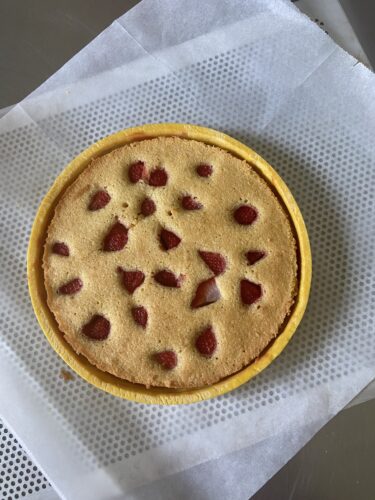 tart mandorle fragola e vaniglia farcia