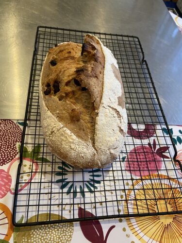 pane farro nocciole frutti rossi