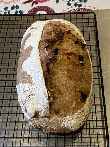 pane farro nocciole frutti rossi