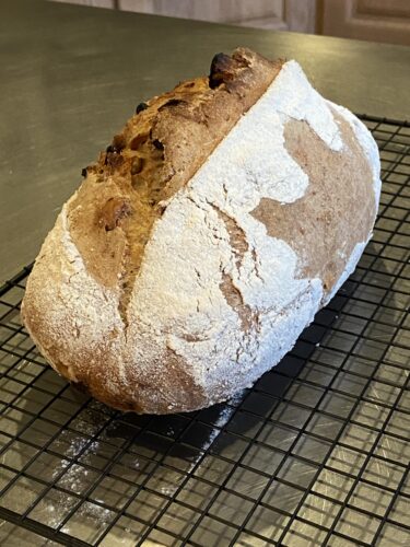 pane farro nocciole frutti rossi