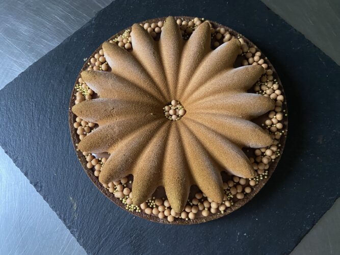 blossom tart nocciola caramello