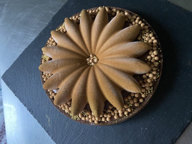 blossom tart nocciola caramello