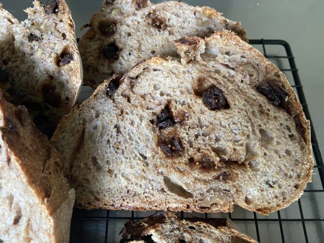 pane madre segale fichi noci