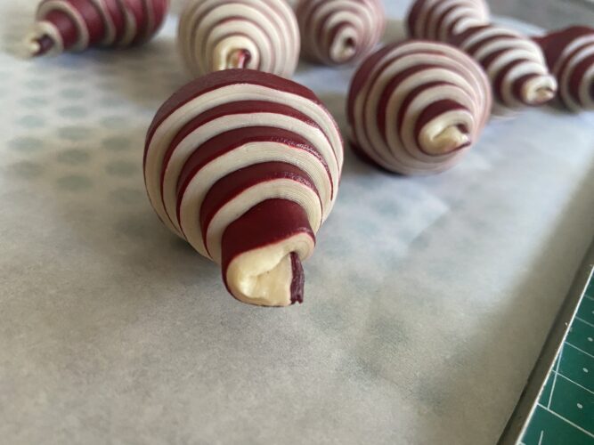 croissant bicolore rosso