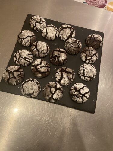 chocolate crinkle cookie
