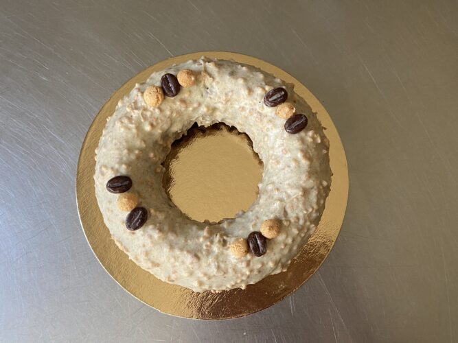 cake cappuccino glassa amaretti