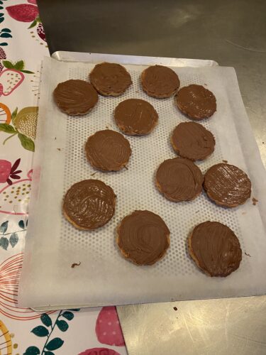 biscotti flower cookie
