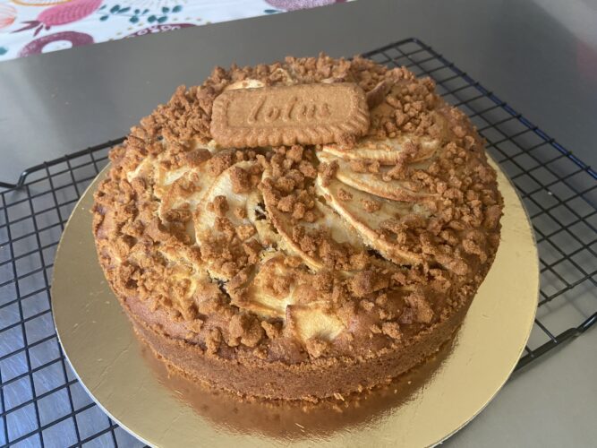 torta mele lotus biscoff