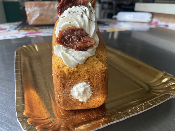 travel cake caprese