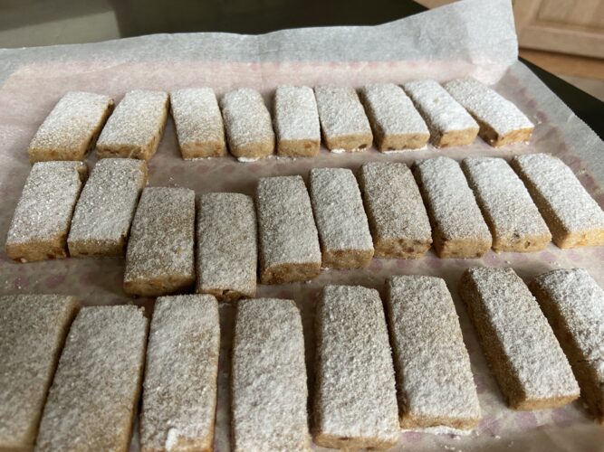 biscotti polvoron