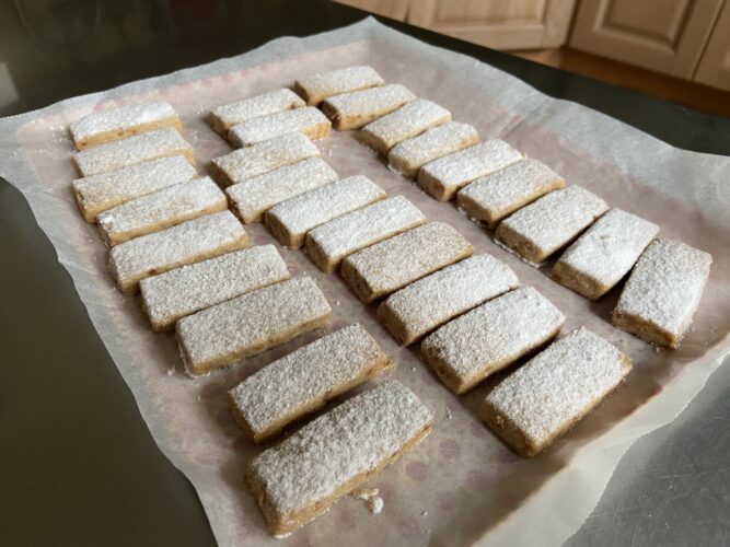 biscotti polvoron