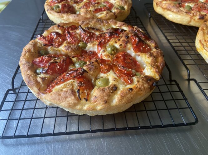 focaccia barese semola patata pomodori