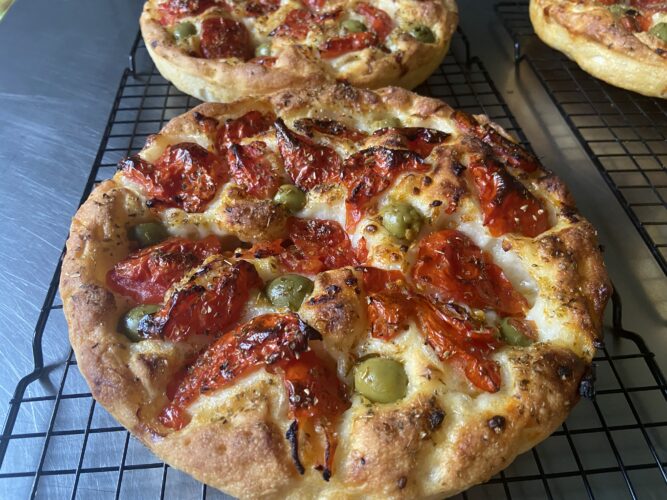 focaccia barese semola patata pomodori