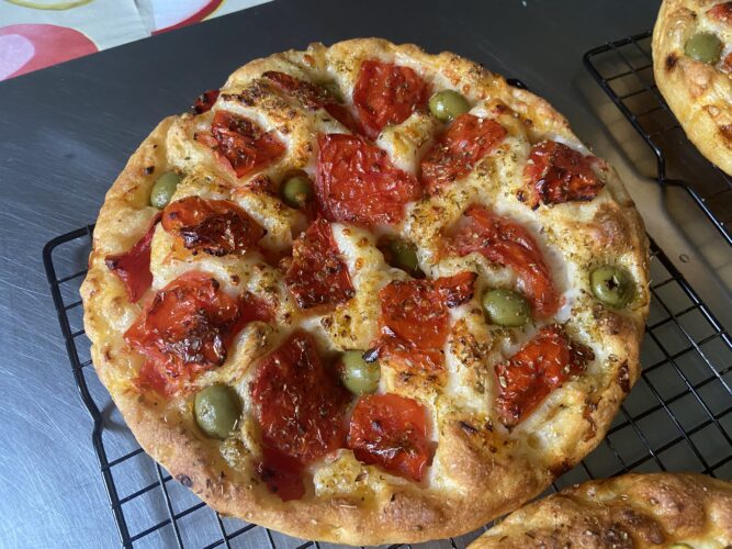 focaccia barese semola patata pomodori