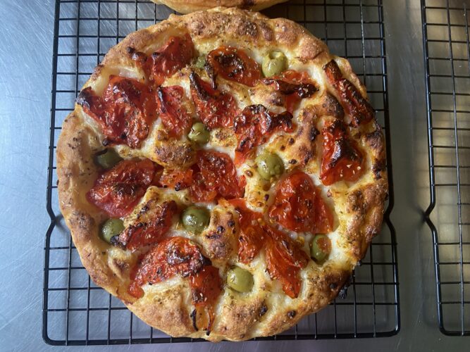 focaccia barese semola patata pomodori