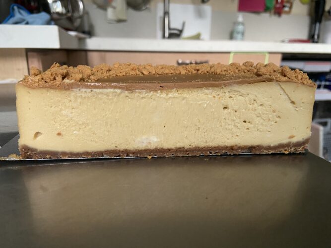 lotus biscoff baked cheesecake
