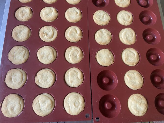 biscotti ciambelline linzer nocciole cannella frutti rossi