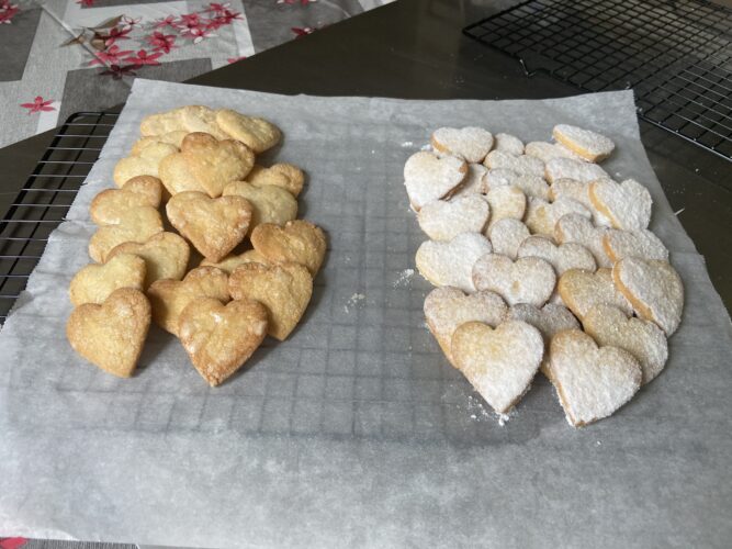 biscotti cuoricini latte condensato vaniglia senza uova