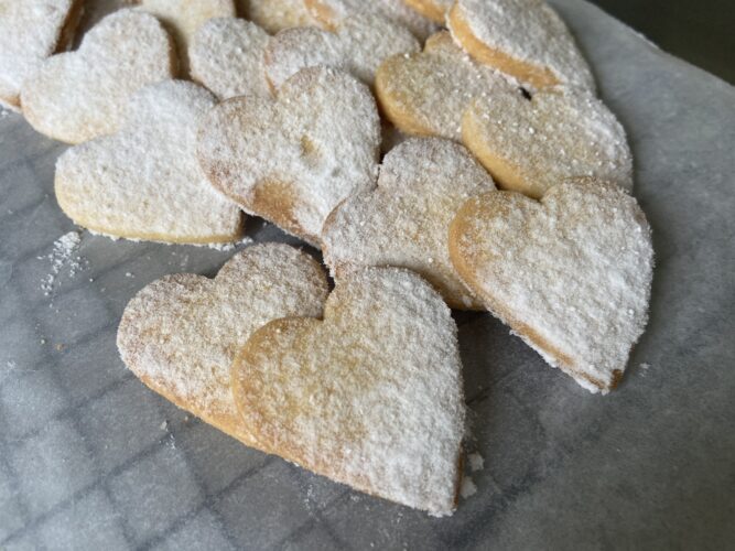 biscotti cuoricini latte condensato vaniglia senza uova