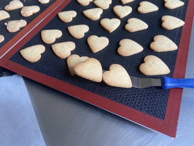 biscotti cuoricini latte condensato vaniglia senza uova