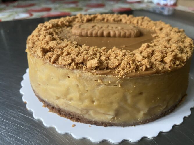 lotus biscoff baked cheesecake