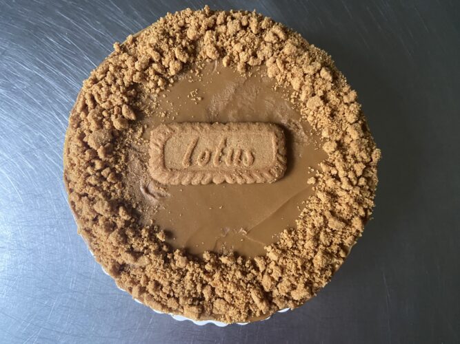 lotus biscoff baked cheesecake