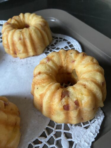 mini bundt salati ricotta prosciutto / mortadella