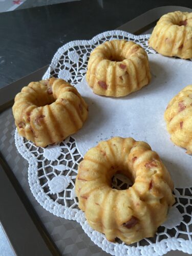 mini bundt salati ricotta prosciutto / mortadella