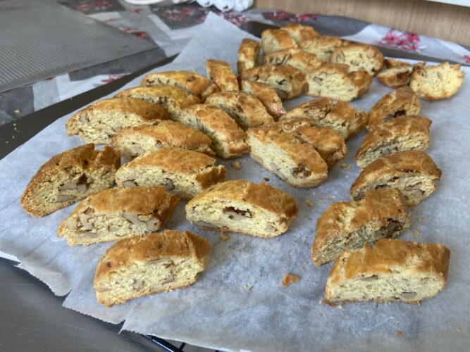 cantucci salati alle noci