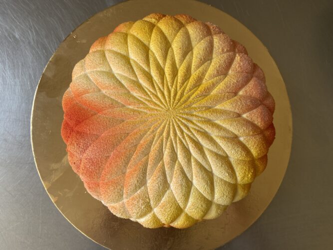 dahlia torta moderna cioccolato bianco mango passion fruit
