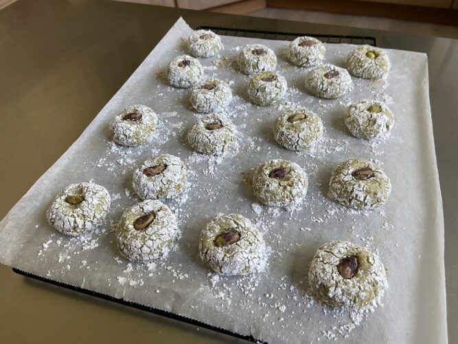 amaretti pistacchio senza glutine senza lattosio