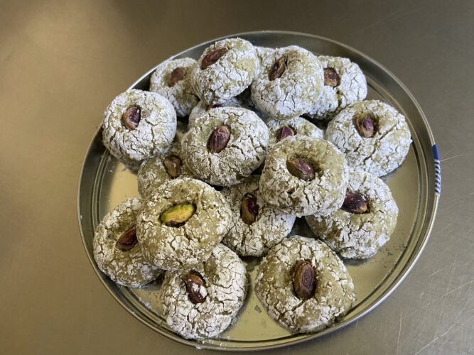 amaretti pistacchio senza glutine senza lattosio