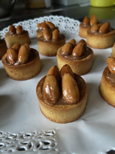 mignon tart alla mandorla