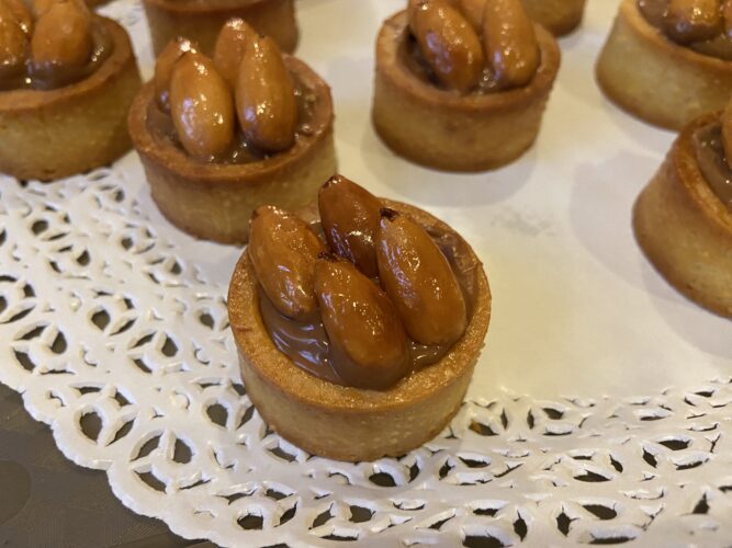 mignon tart alla mandorla