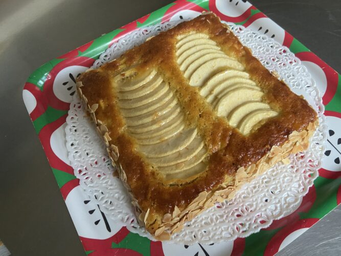 torta quadro mele fava tonka