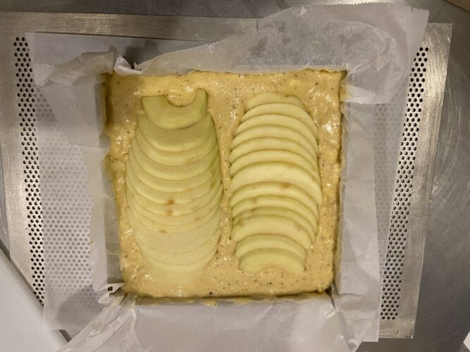 torta quadro mele fava tonka