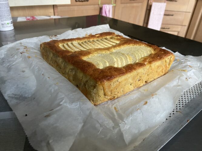 torta quadro mele fava tonka