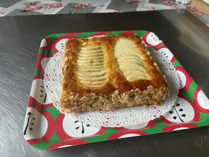 torta quadro mele fava tonka