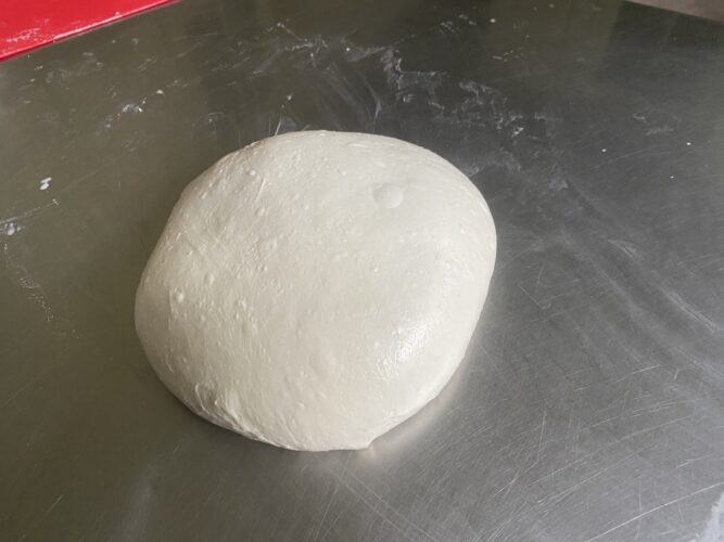 pane semplice lievito madre cotto pentola