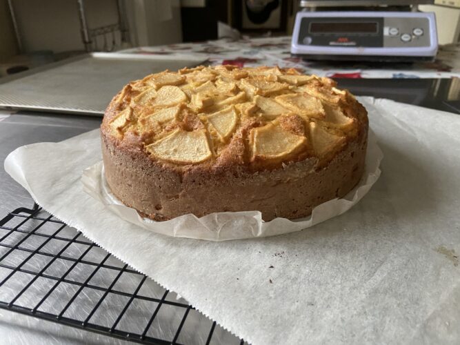 torta mele crema vaniglia